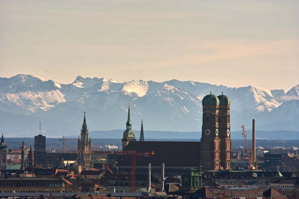 Region Munchen Metropolregionen - Unternehmerin Kommune